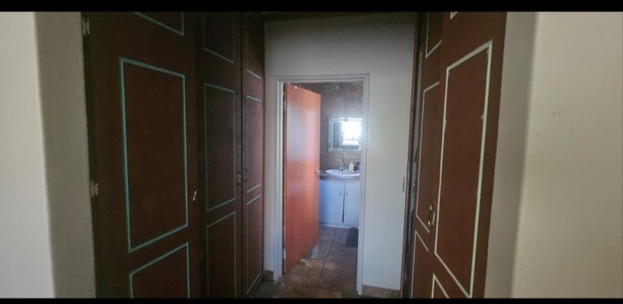 4 Bedroom Property for Sale in El Toro Park Northern Cape